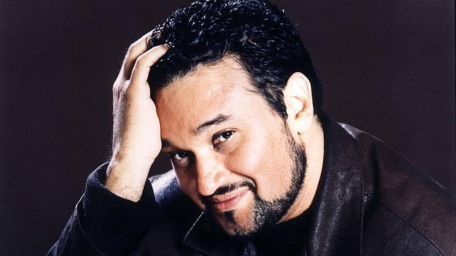 El tenor mexicano Ramón Vargas echa la vista atrás para rememorar sus inicios y el desarrollo de su carrera artística, que dura ya varias décadas. A lo largo de este camino como cantante, Vargas ha interpretado numerosos papeles protagonistas, además de haber colaborado con los directores de orquesta más destacados en escenarios de todo el mundo.