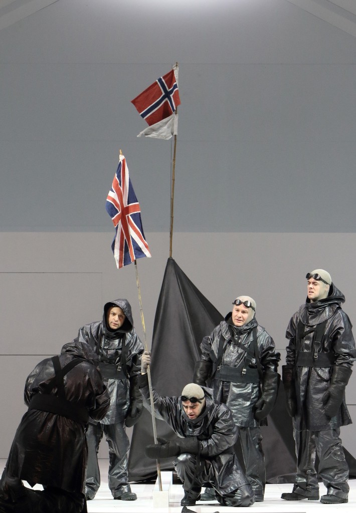 SOUTH POLE. MUNICH_page4_image2