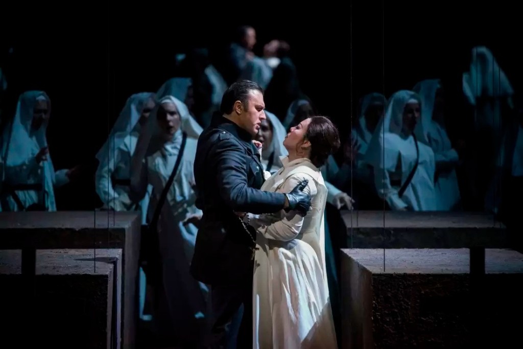 IL TROVATORE. BASTILLE (1)_page5_image4