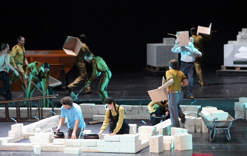 LOHENGRIN. MUNICH.2016_page5_image2