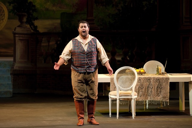 Celso Albelo debuta hoy en Brasil con su primer Pinkerton de Madama Butterfly