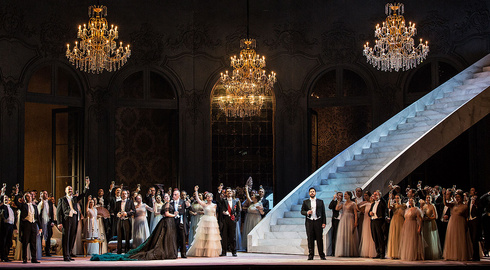 valentino_y_sofia_coppola_en_la_traviata_3952_490x