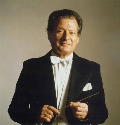 El año pasado se cumplió un siglo del nacimiento del gran sir Neville Marriner, artífice y principal director de la célebre Accademy of Saint Martin-in-the-fields, con la que llegaría a grabar, entre cerca de seiscientos registros, la banda sonora del filme sobre W. A. Mozart, Amadeus, uno de los discos más vendidos en la historia de la música clásica, a pesar de sus detractores.