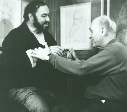 El Otello único de PavarottiA pocas semanas del 90 aniversario del gran tenor italiano, el recuerdo de su solitaria interpretación de Otello, una de las mayores creaciones de Giuseppe Verdi, preservada para la posterioridad en disco, constata su innegable (a veces discutido) instinto dramático.