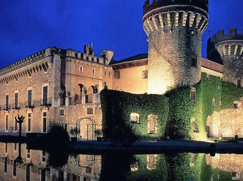 Castillo-de-Peralada