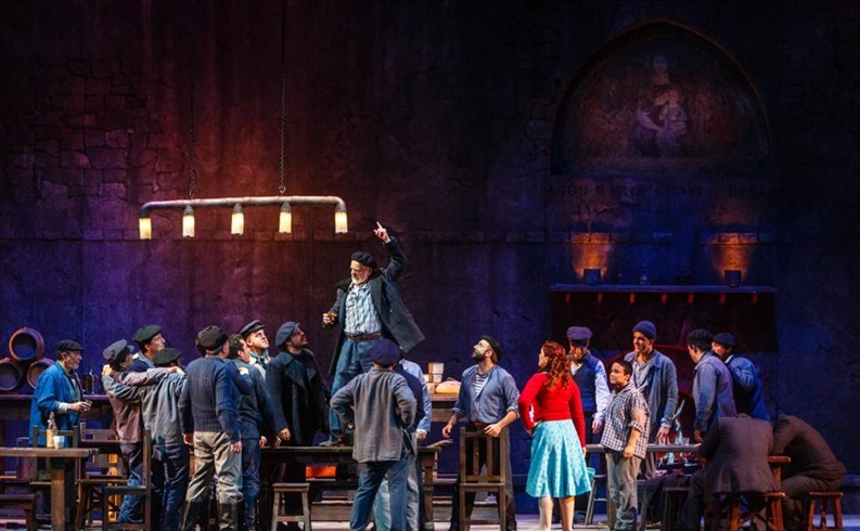 escena-la-tabernera-del-puerto-teatro-de-la-maestranza