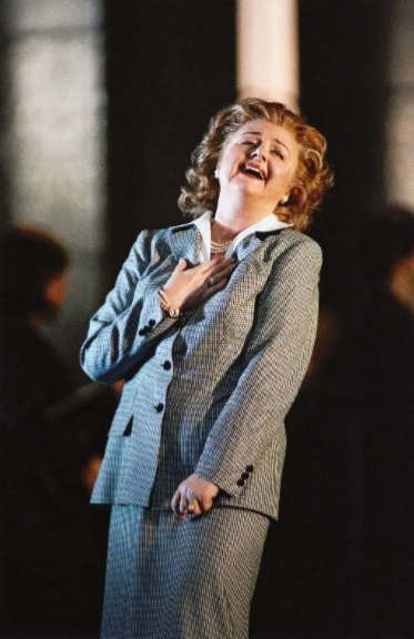 edita-gruberova-roberto-devereux-munich