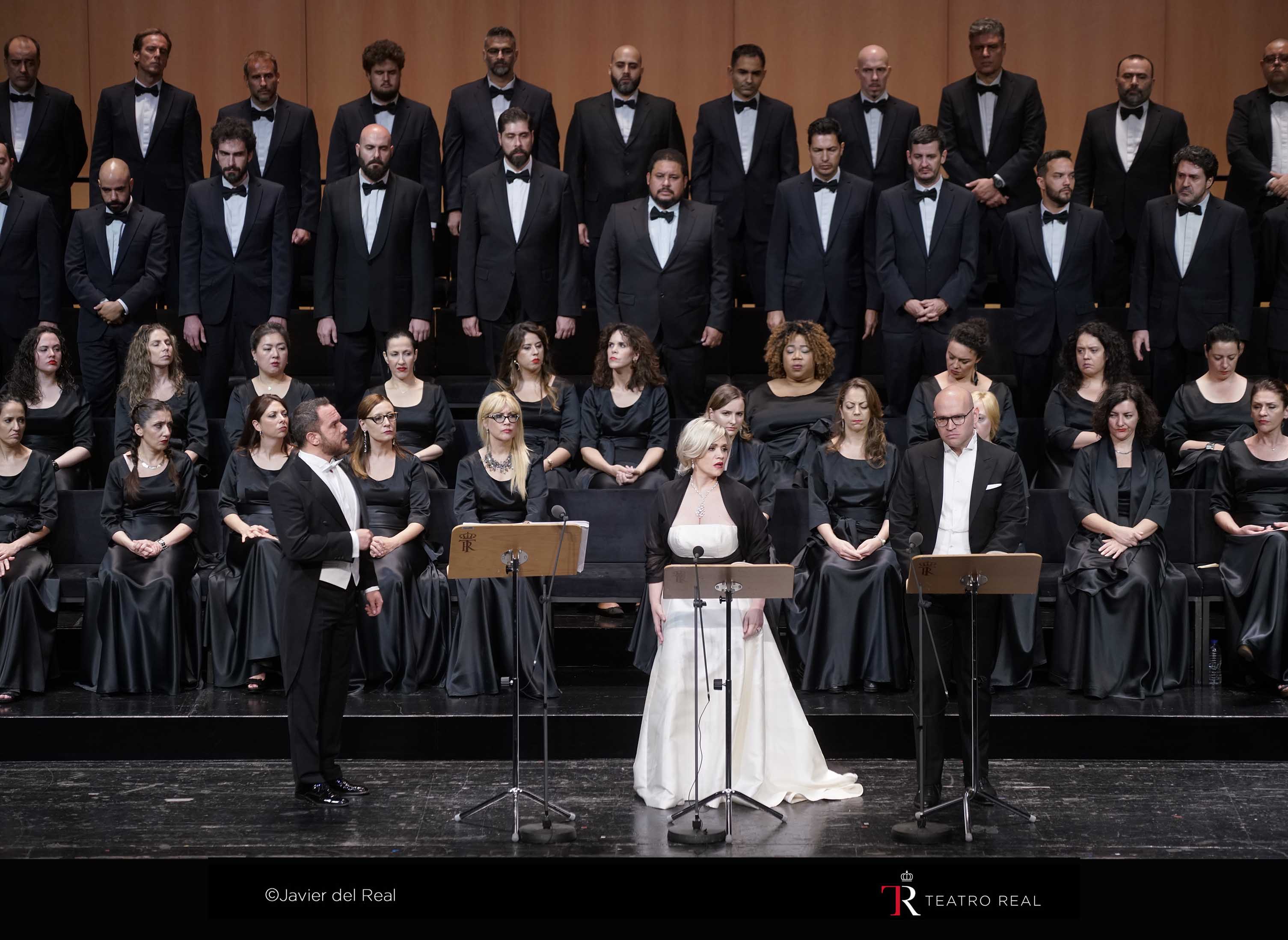 escena-giovanna-arco-teatro-real-2019