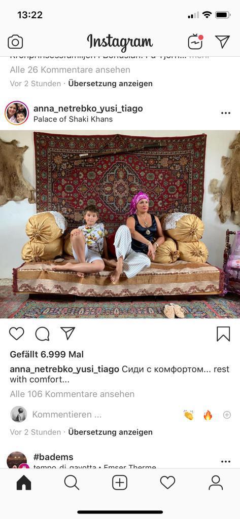 Netrebko-familia-fuera-Bayreuth-2