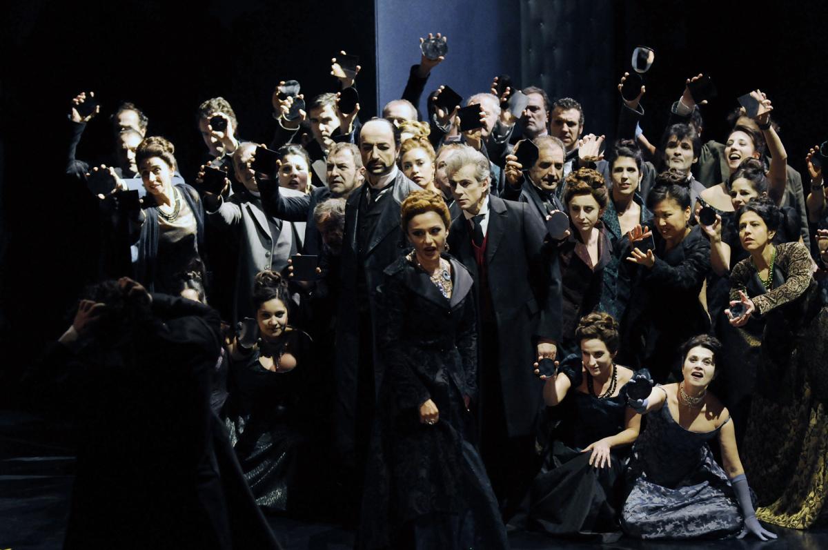 escena-cuentos-hoffmann-liceu