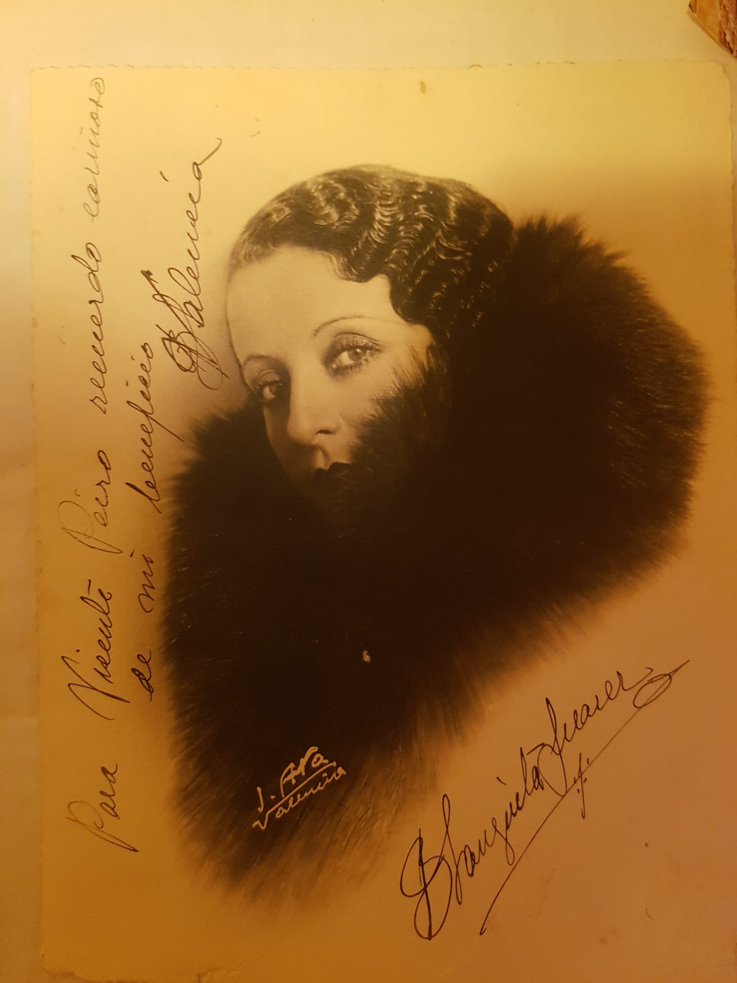 Foto-de-dicada-de-Blanquita-Suarez