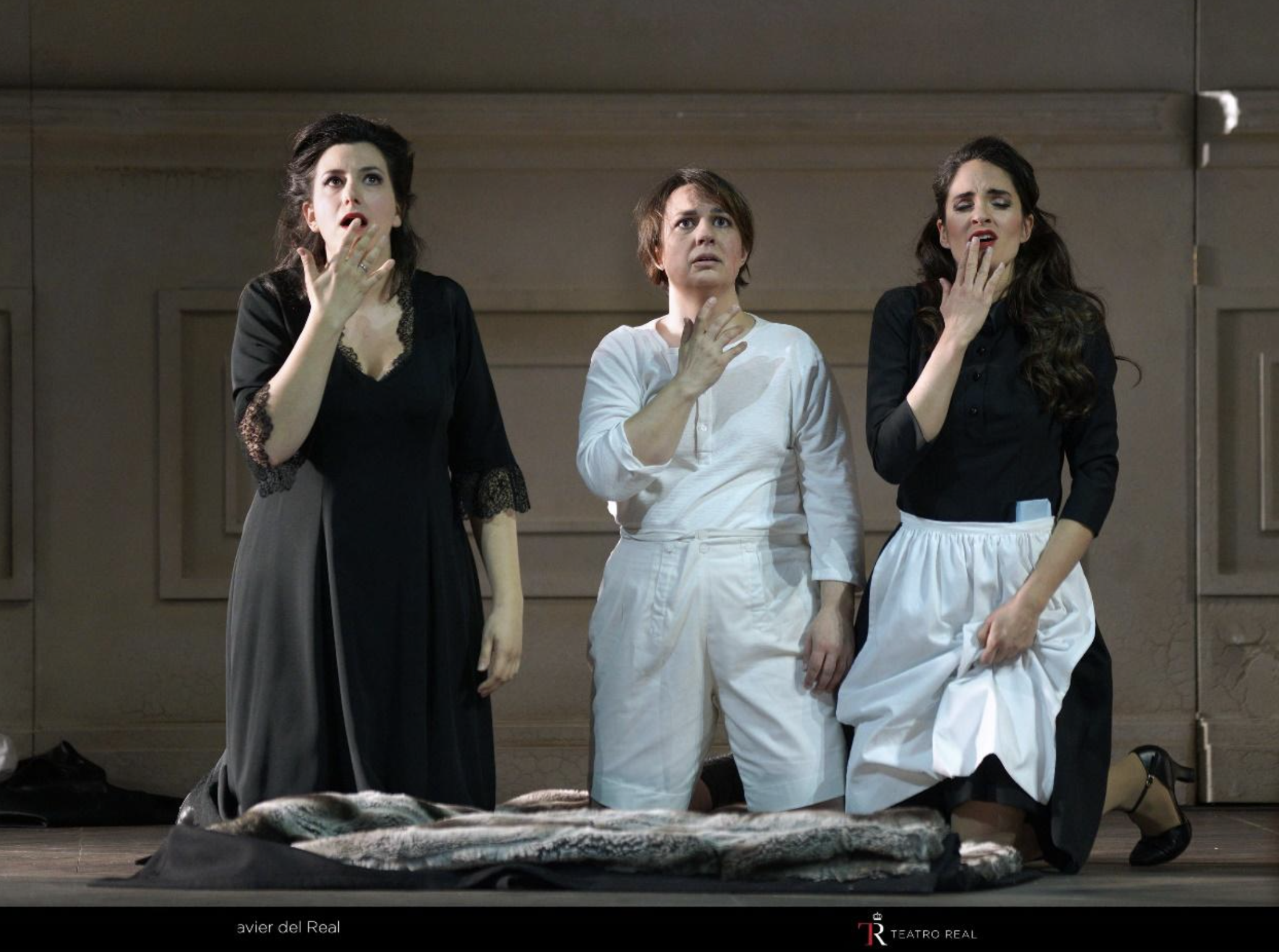 Miren-Urbieta-Vega-Maite-Beaumont-y-Elena-Sancho-Pereg.-Las-bodas-de-Fígaro.-Teatro-Real