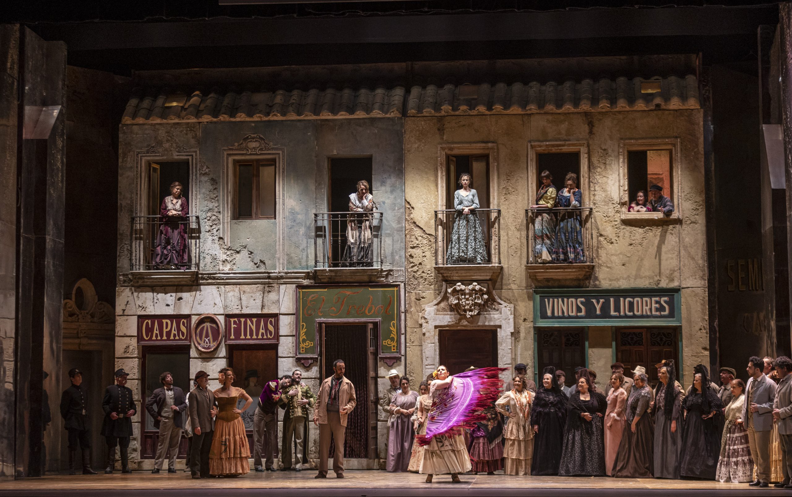 Escena-de-Dona-Francisquita.-Teatro-Villamarta-de-Jerez