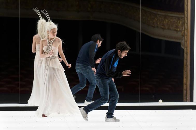 Escena-Der-Zwerg-c-Daniel-Jeanneteau