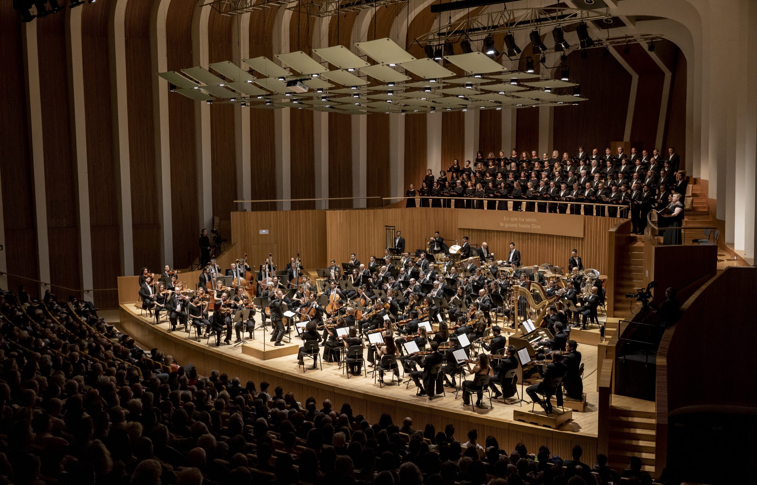 Gaffigan-Barton-Mancasola-OCV-©-Miguel-Lorenzo-Les-Arts