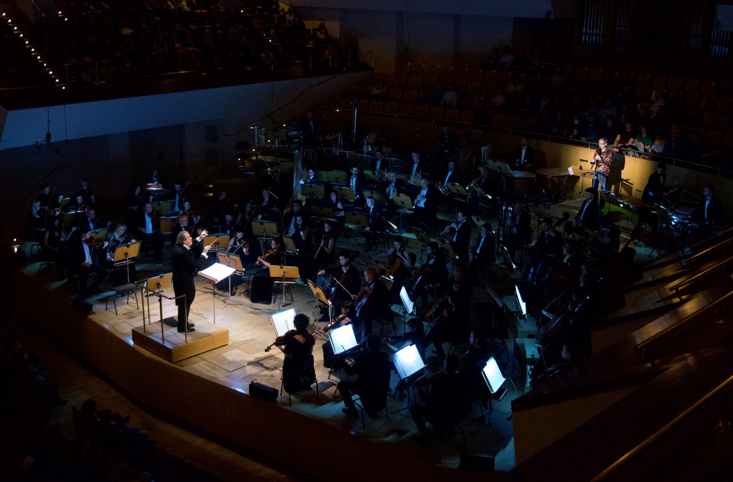 Juanjo-Mena-y-Kari-Kriikku-ONE