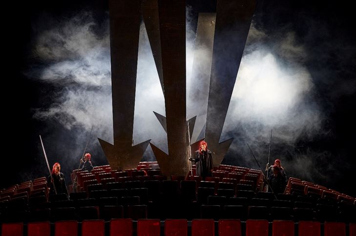 Las-Valquirias-c-Dresden-Staatsoper