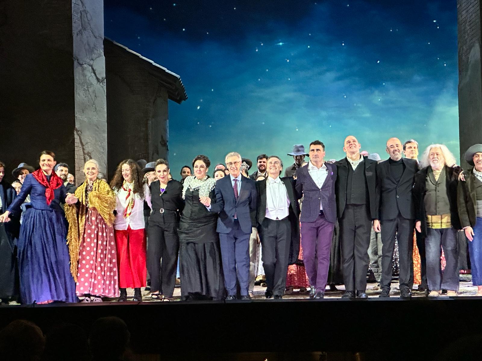 rosa-azafran-saludos