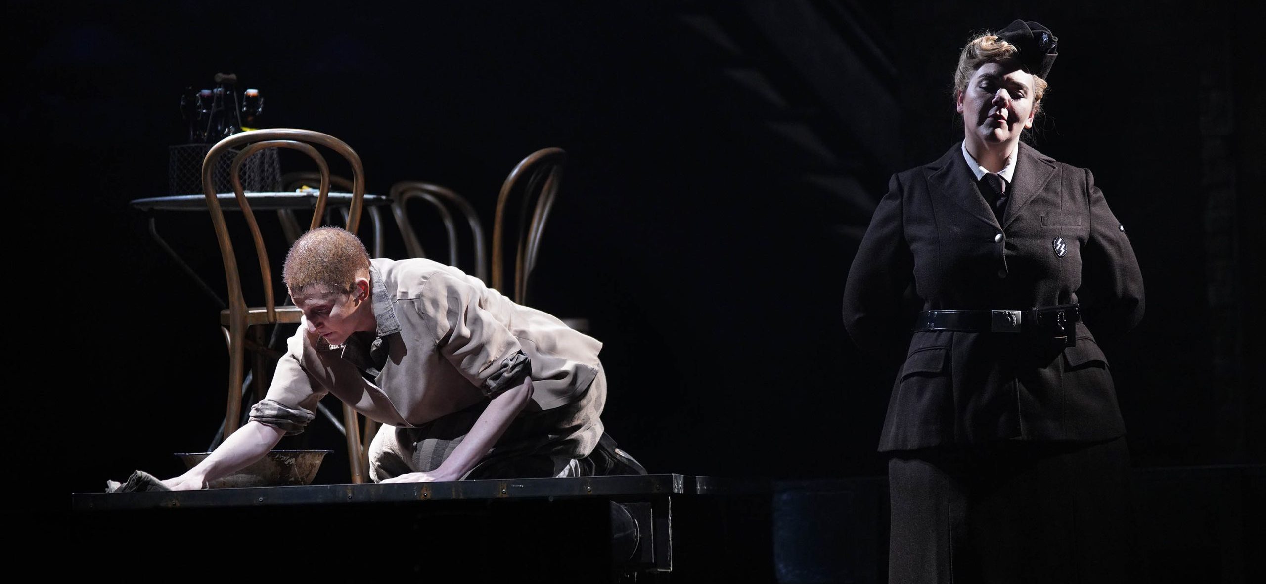 Madrid se llena de la vida y obra de M. Weinberg, autor de ‘La pasajera’