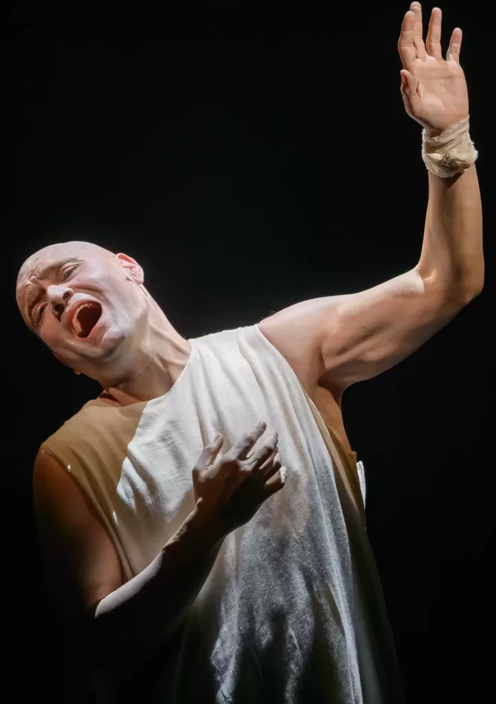 Pierrot Lunaire, con la voz de Xavier Sabata, llega al Teatro de la Abadía en coproducción con el Teatro Real