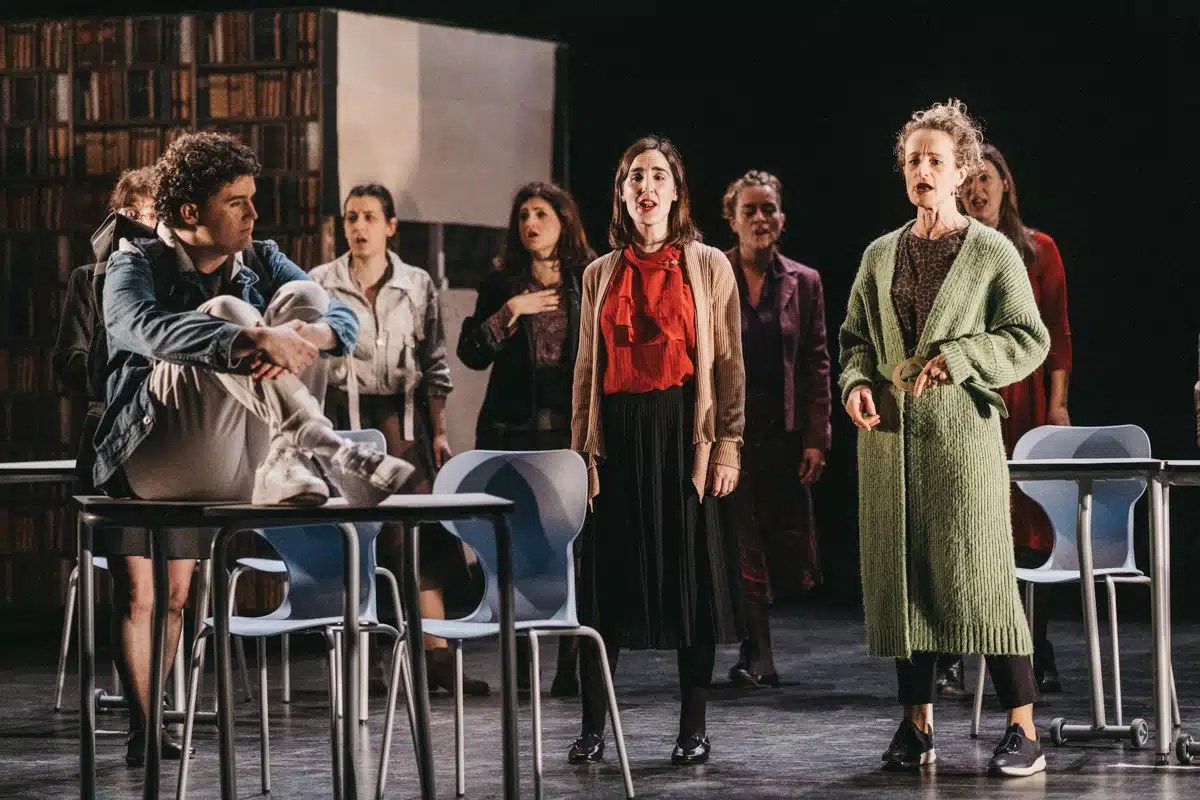 Crítica: El yin y el yang; L'elisir d'amore en el Kursaal