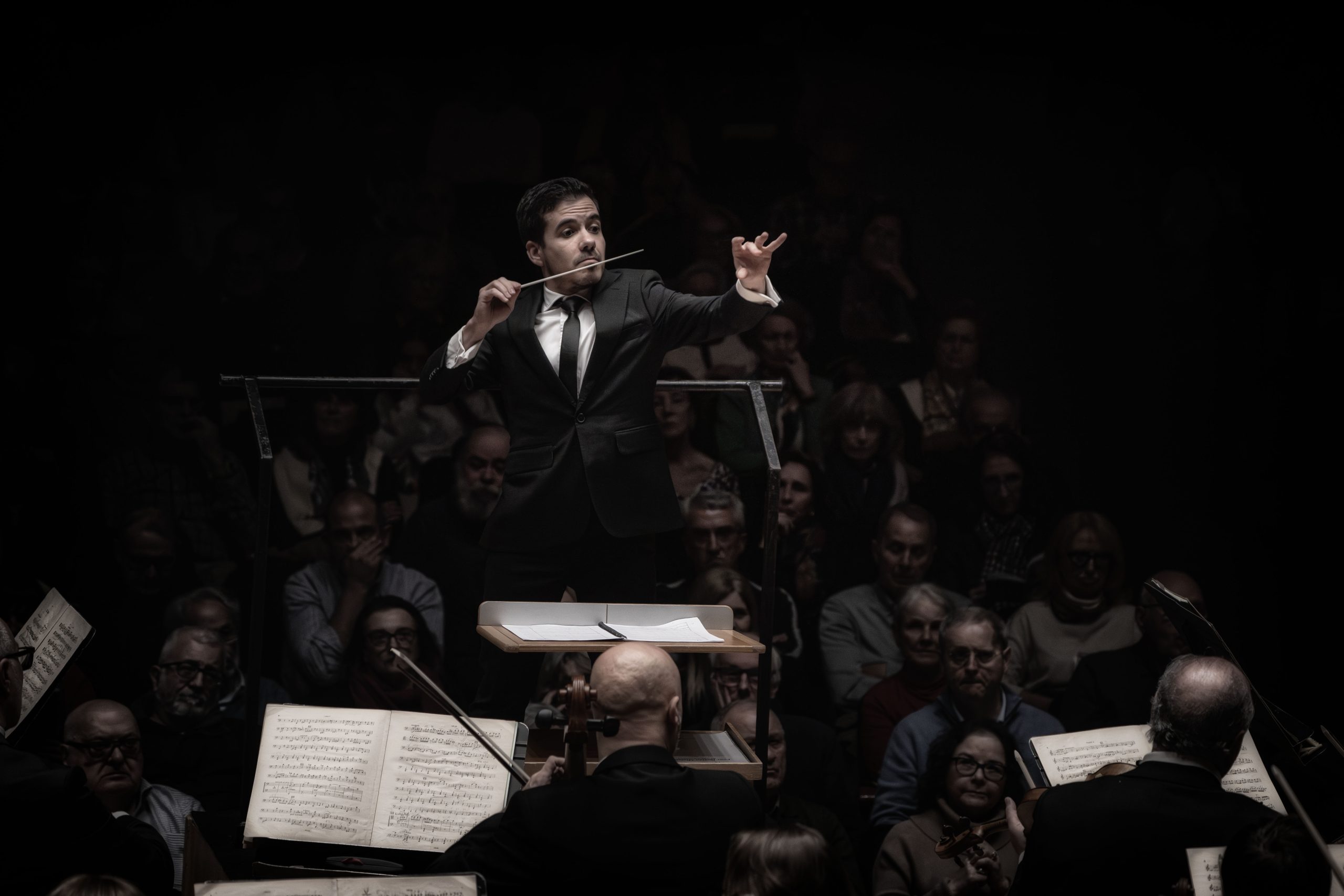 Crítica: Ibérico, valenciano y redondo; Nuno Coelho en el Palau de la Música de Valencia