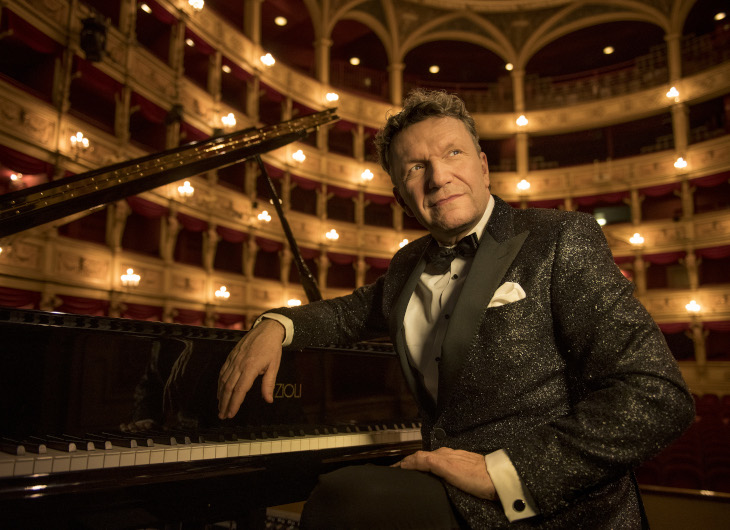 Fecha: 2-IV-2024. Lugar: Auditorio Kursaal. Programa: Concierto para piano y orquesta nº 20, en Re menor (K 466) de Wolfgang Amadeus Mozart, Allegretto en Si menor (D 915) de Franz Schubert y Sinfonía nº 7 (WAB 107) de Anton Bruckner. Pianista: Markus Schirmer. Orquesta: Euskadiko Orkestra. Dirección y concertación musical: Marie Jacquot.