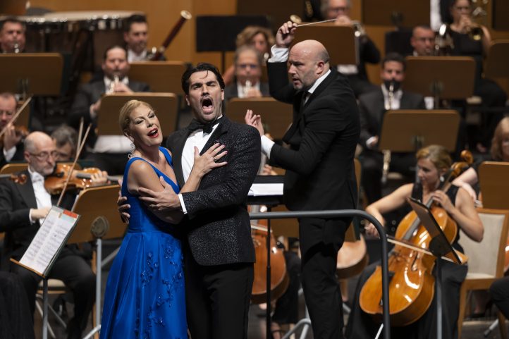 73 FESTIVAL DE SANTANDER. Programa: Obras de Verdi, Puccini, Giordano y Mascagni. Orquestra Sinfónica de Bilbao. Director: Riccardo Frizza. Solistas: Sondra Radvanovsky (soprano), Jonathan Tetelman (tenor). Santander, Palacio de Festivales. Fecha: Lunes, 5 agosto 2024.