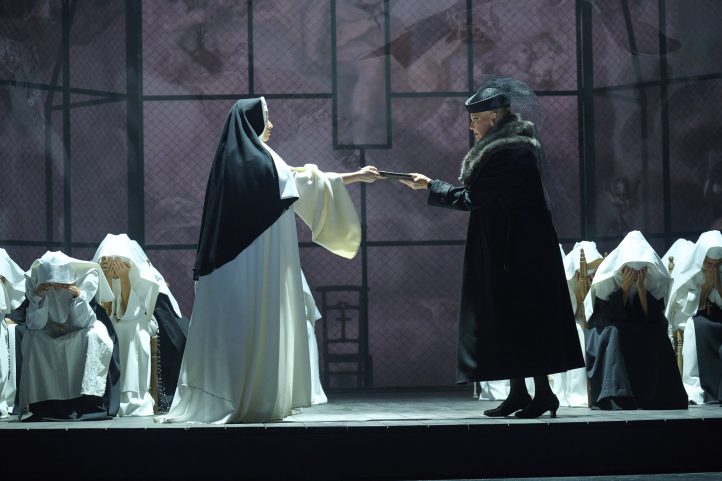 ¡Para no olvidar!Se cuentan con los dedos, en este año las entidades que han programado la magna obra lírica -integrada por tres óperas de distinto contenido y ambiente- que conforman Il Trittico compuesta por el Genio de Lucca. En las Españas ha sido ABAO BILBAO ÓPERA quien -únicamente- ha tenido el acierto de hacerlo así, con funciones en los días 23 (que en estas líneas se valora), 26, 29 del presente noviembre y el 2 del venidero diciembre.