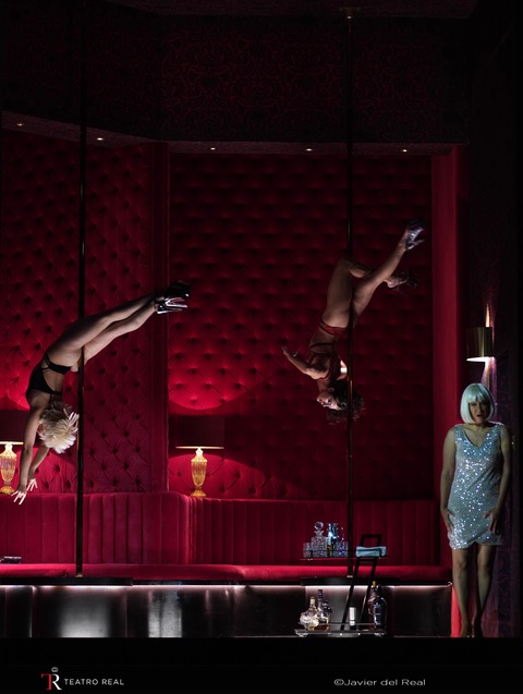 Theodora (G.F.Händel)Theodora de Händel. Julia Bullock, Joyce DiDonato, Iestyn Davies, Ed Lyon, Callum Thorpe, Thando Mjandana. Orquesta y Coro Titulares del Teatro Real. Escenografía: Chloe Lamford. Vestuario: Sussie Juhlin-Wallén. Iluminación y vídeo: James Farncombe. Coreografía: Sarita Piotrowski. Coordinación de intimidad: Ita O’Brien. Dirección del coro: José Luis Basso. Dirección de escena: Katie Mitchell. Dirección musical: Ivor Bolton. Teatro Real. Madrid, 11 de noviembre de 2024.