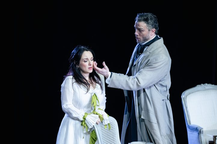 LA TRAVIATA (G. VERDI)Gran Teatre del Liceu de Barcelona. 21 Enero 2025
La traviata, de Giuseppe Verdi. Intérpretes: Ruth Iniesta, Xabier Anduaga, Mattia Olivieri, Gemma Coma-Alabert, Patricia Calvache, Albert Casals, Josep-Ramon Olivé, Pau Armengol, Gerard Farreras, Carlos Cremades, Jose Luis Casanova, Pau Bordas. Coro del Gran Teatre del Liceu. Director del coro: Pablo Assante. Orquestra Simfónica del Gran Teatre del Liceu. Dirección musical: Ciacomo Sagripanti. Dirección de escena: David McVicar. 21-1-2025