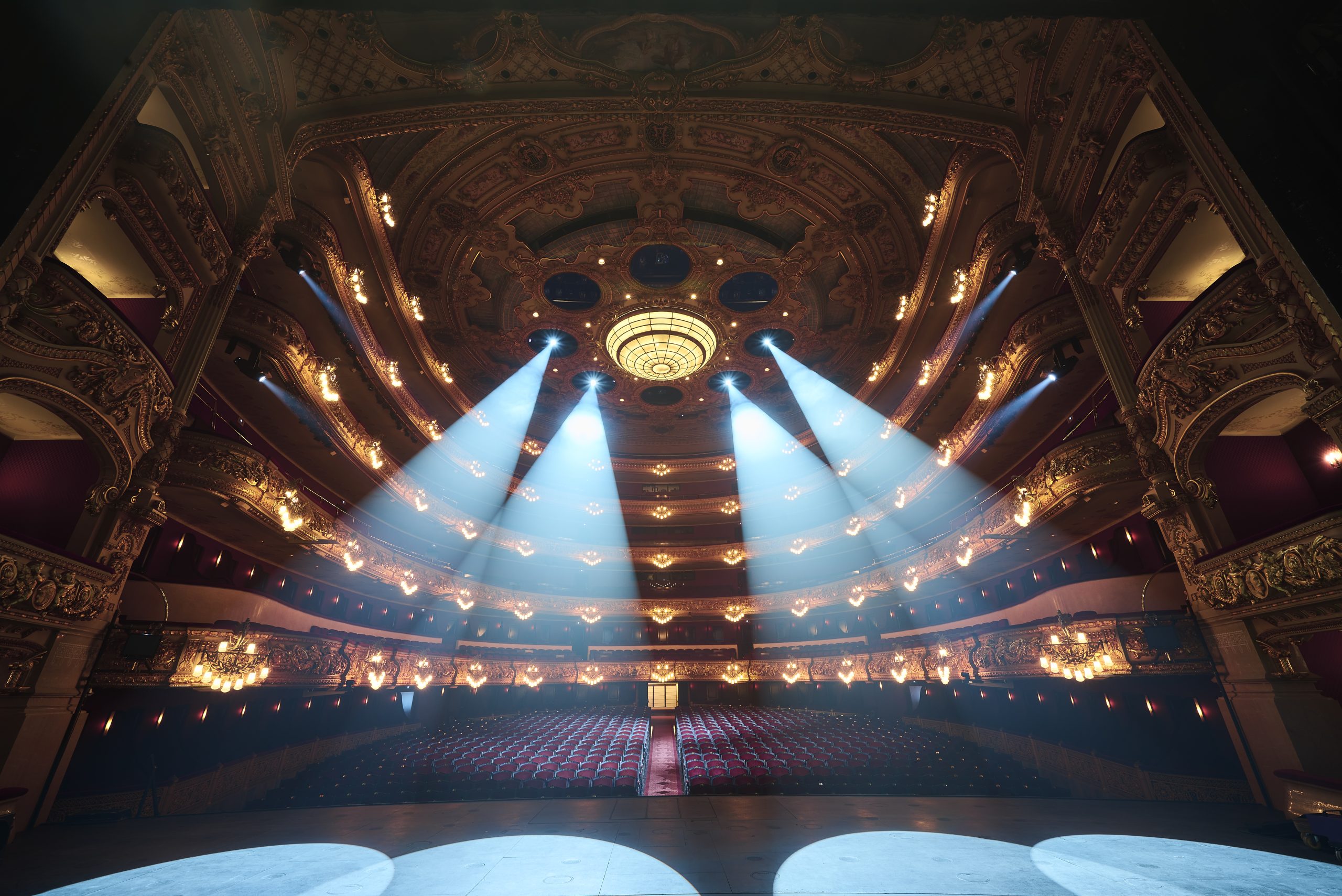 El Gran Teatre del Liceu y el Port de Barcelona, junto a las instituciones que conforman su consorcio han anunciado oficialmente la convocatoria del concurso internacional de arquitectura para el futuro Liceu Mar, la nueva sede del coliseo operístico en el Port Vell. El certamen tiene como objetivo la contratación de los servicios de redacción del proyecto arquitectónico y de urbanización, así como la dirección de obra de un ambicioso espacio que reimaginará el papel de la ópera en el siglo XXI.