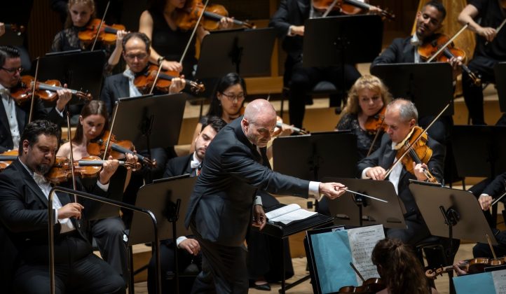 De Bach a Webern, con Bruckner y Mahler de por medioOrquesta de la Comunidad Valenciana. Ekaterina Gubanova (mezzosoprano). Antonello Manacorda (director). Programa: Obras de Bach-Wenbern (Fuga ricercata), Mahler (Rückert-Lieder), y Bruckner (Cuarta sinfonía), Lugar: Palau de les Arts (Auditori). Entrada: Alrededor de 1.200 personas. Fecha: Viernes, 12 junio 2025.