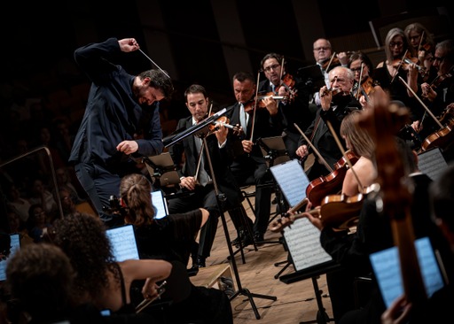 Desaguisado de cuidado con la Orquesta RTVE en ValenciaCORO Y ORQUESTA RTVE. Raquel Albarrán (soprano). Damián del Castillo (barítono). Marc Korowitch (director). Programa: Obras de Fauré (Peleas y Melisenda, Réquiem), Lugar: Palau de les Arts (Auditori). Entrada: Alrededor de 1.100 espectadores. Fecha: Viernes, 19 septiembre 2025