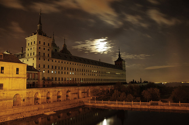 Anochecer atormentado en el Monasterio de El Escorial. Verdi y El Escorial