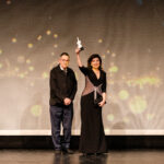 La 12.ª edición de los International Opera Awards convirtió el Stavros Niarchos Hall de la Ópera Nacional Griega en el epicentro mundial de la lírica, en una noche que premió la excelencia, la innovación y el impacto global de la ópera. Con finalistas de 25 países, el encuentro destacó el creciente protagonismo de Grecia como referencia cultural internacional. Entre los galardonados de esta edición, figuran grandes nombres como Asmik Grigorian, Marina Rebeka, Nicholas Brownlee, la veterana Agnes Baltsa, y el Teatro Real de Madrid, el cual puso la nota española en el palmarés. 