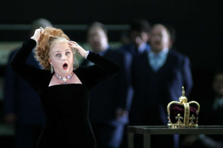 edita-gruberova-roberto-deverux-munich