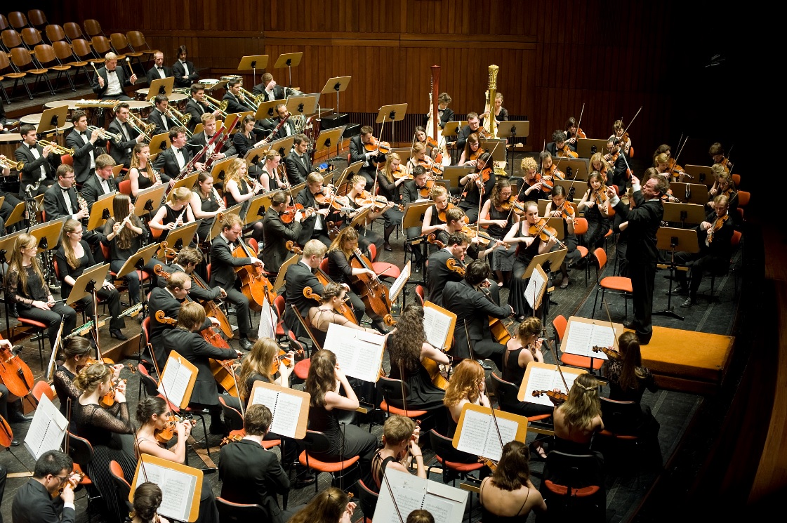 gustav-mahler-jugendorchester-jonathan-nott