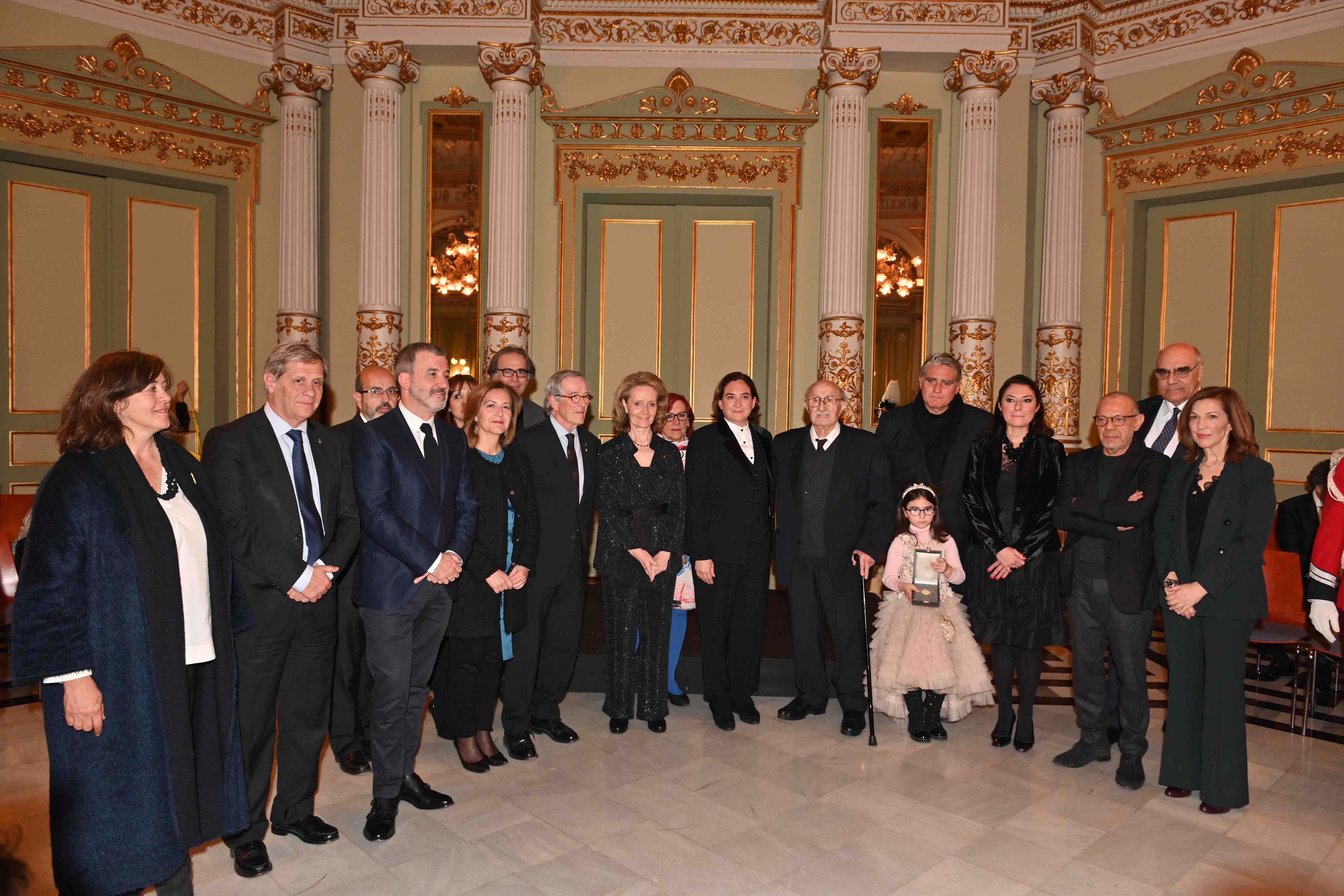 Caballe-homenaje-familia