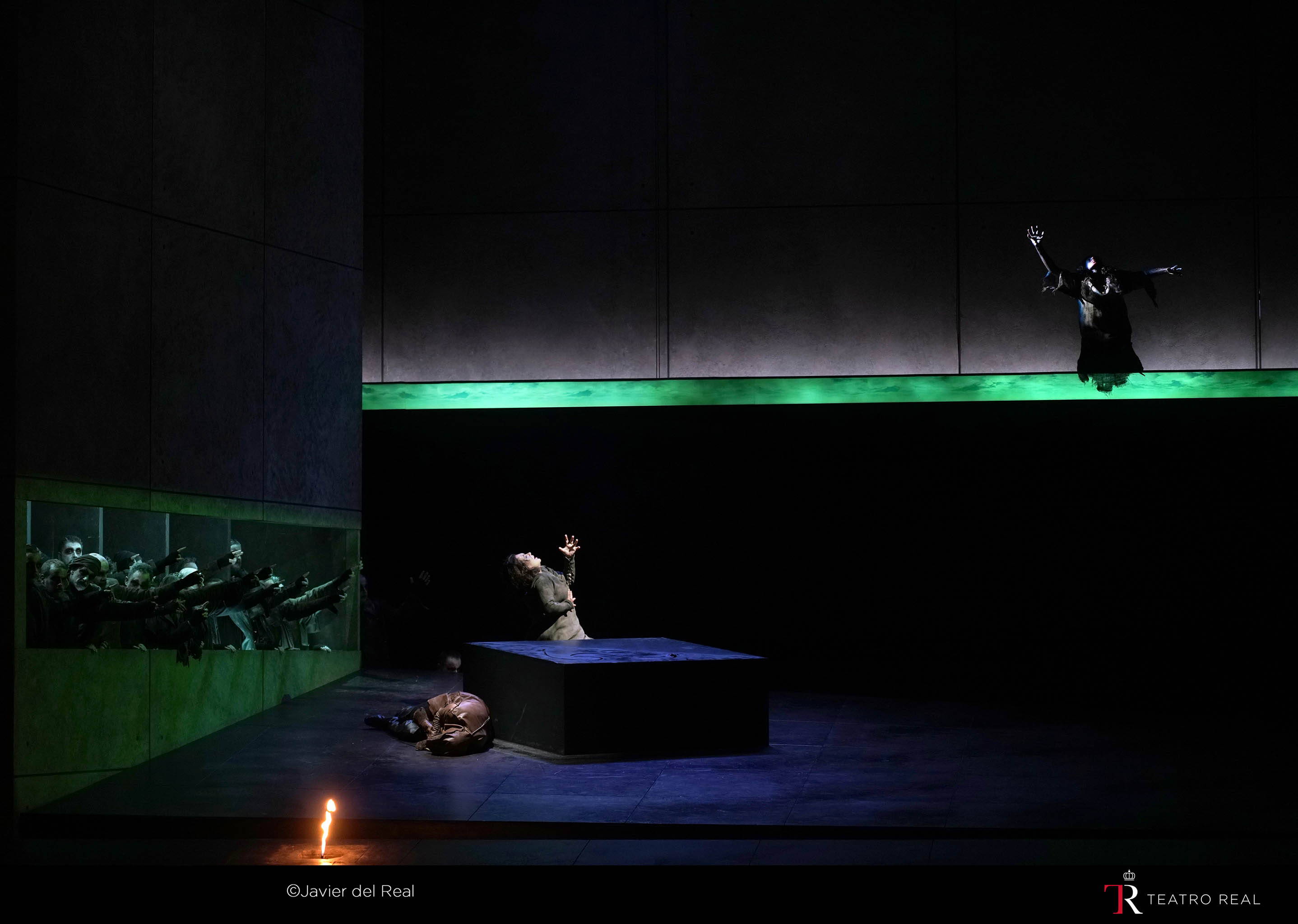 escena-il-trovatore-teatro-real-2019