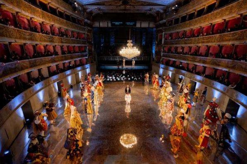 escena-lange-nisida-festival-bergamo
