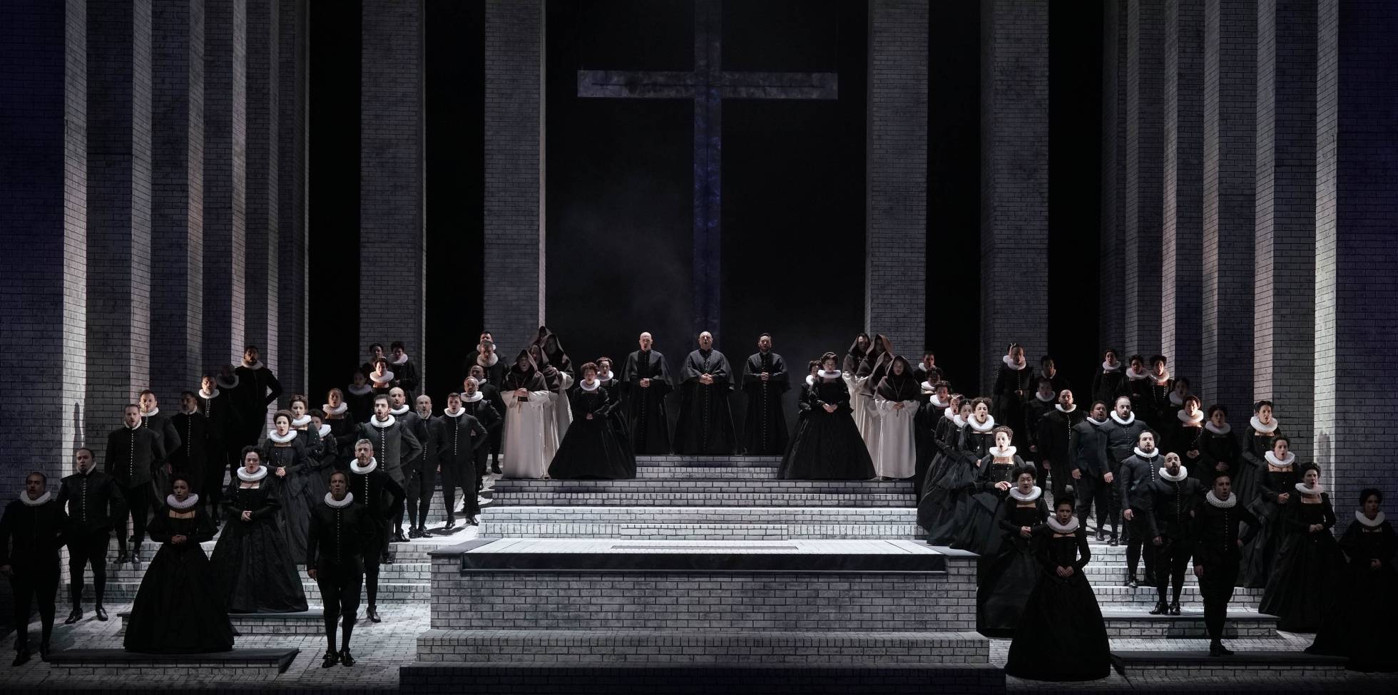 coro-teatro-real-don-carlo