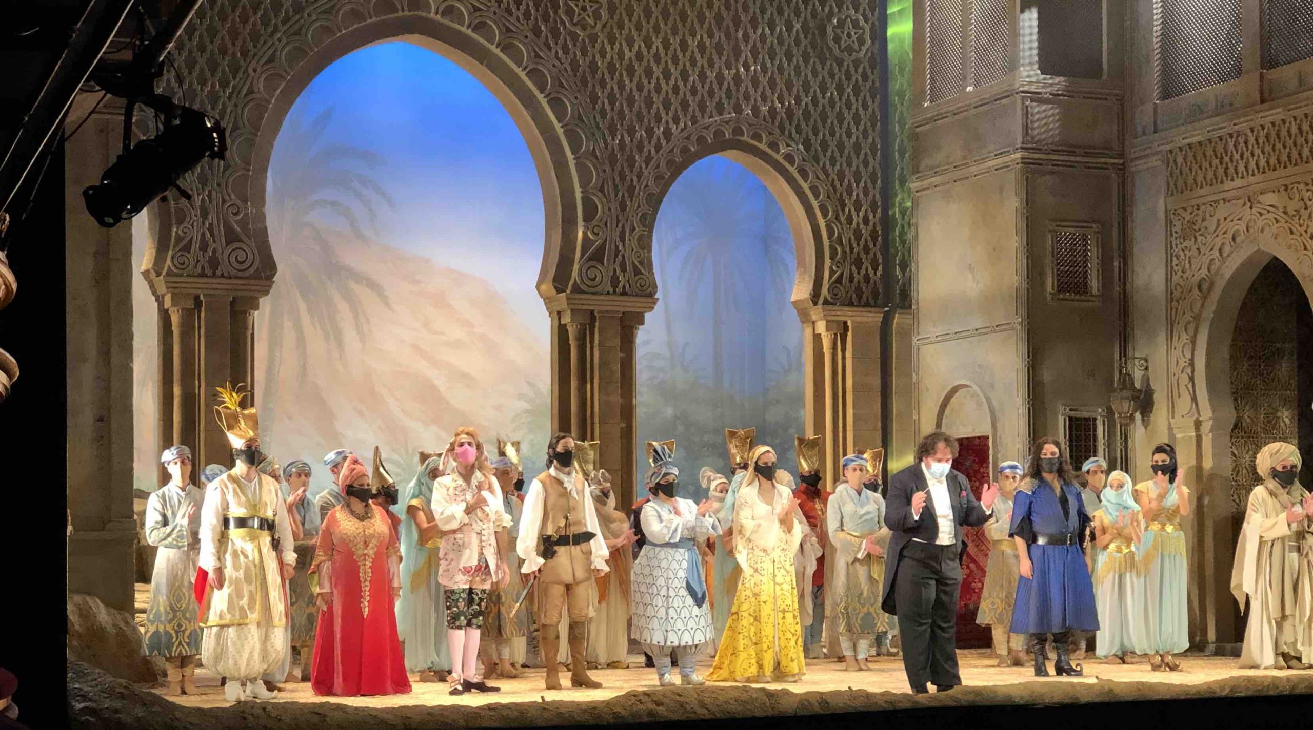 Benamor-saludos-zarzuela