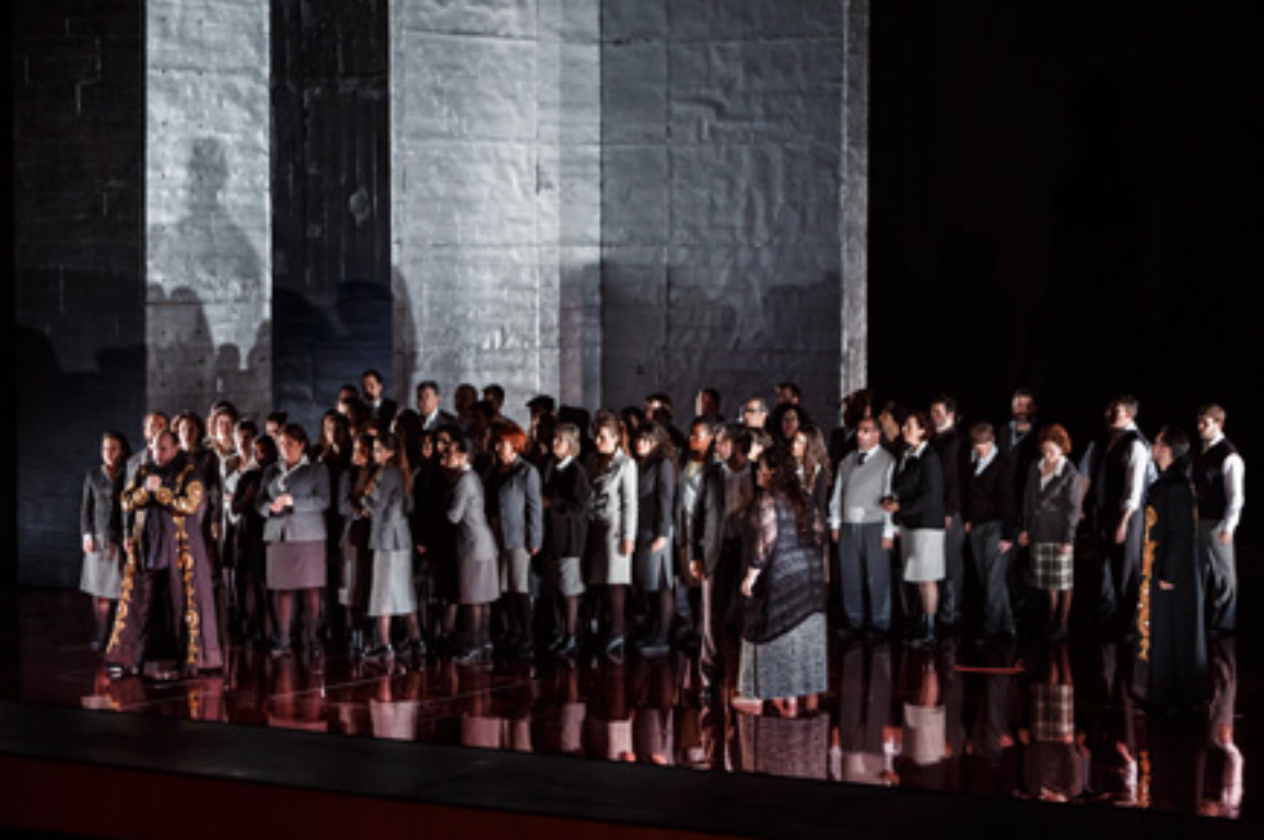 escena-produccion-nabucco-sagi