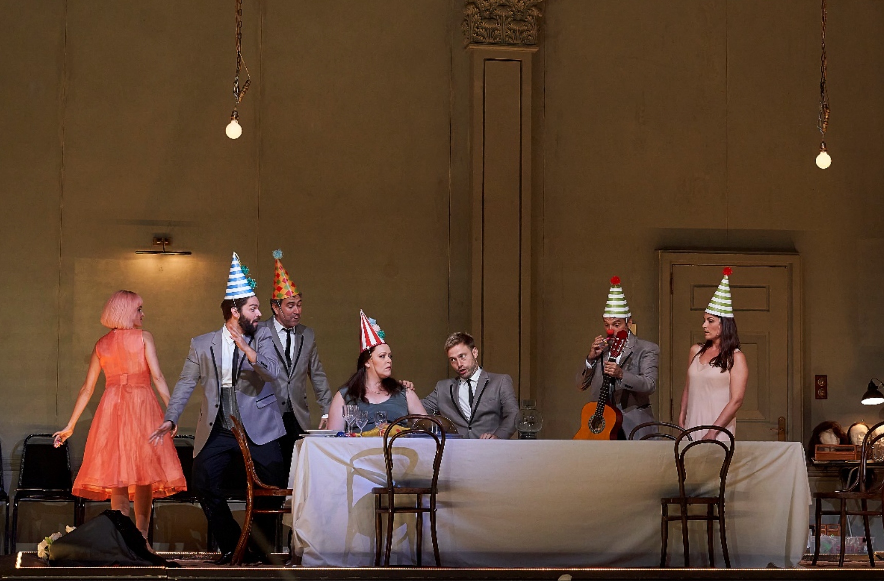 escena-ariadne-auf-naxos-2-reparto-liceu