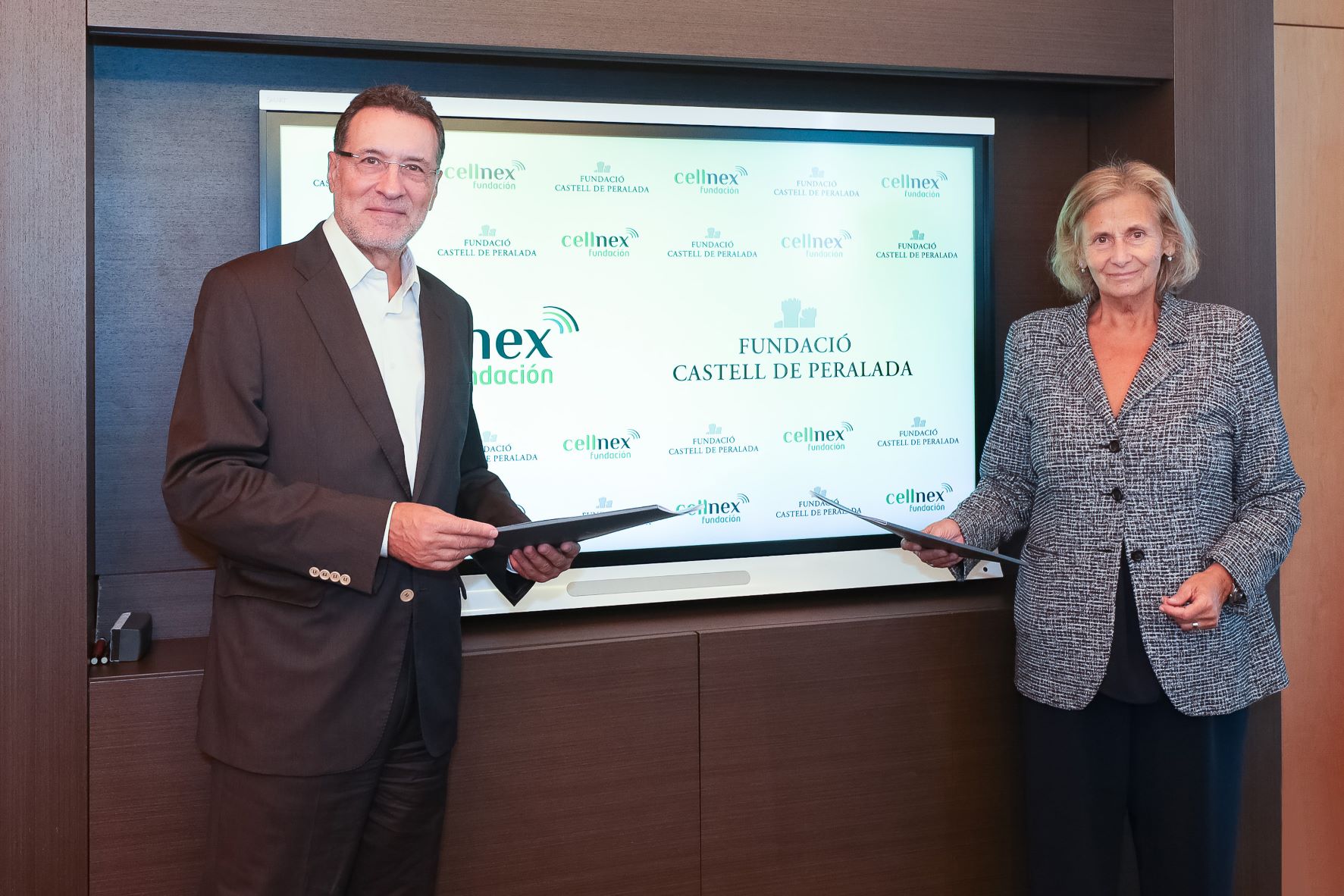 firma-fundacion-cellnex-castell-peralada