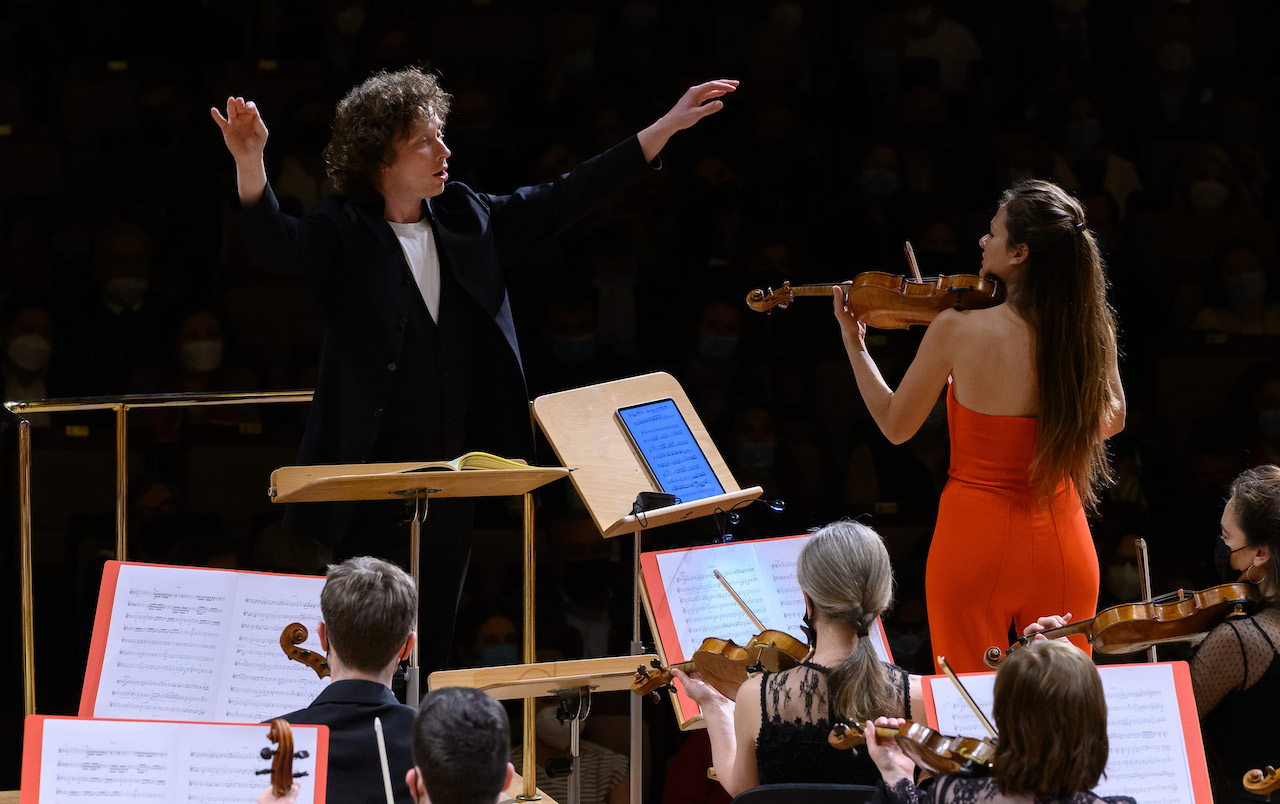 Benedetti-Rouvali-Philharmonia-Ibermusica