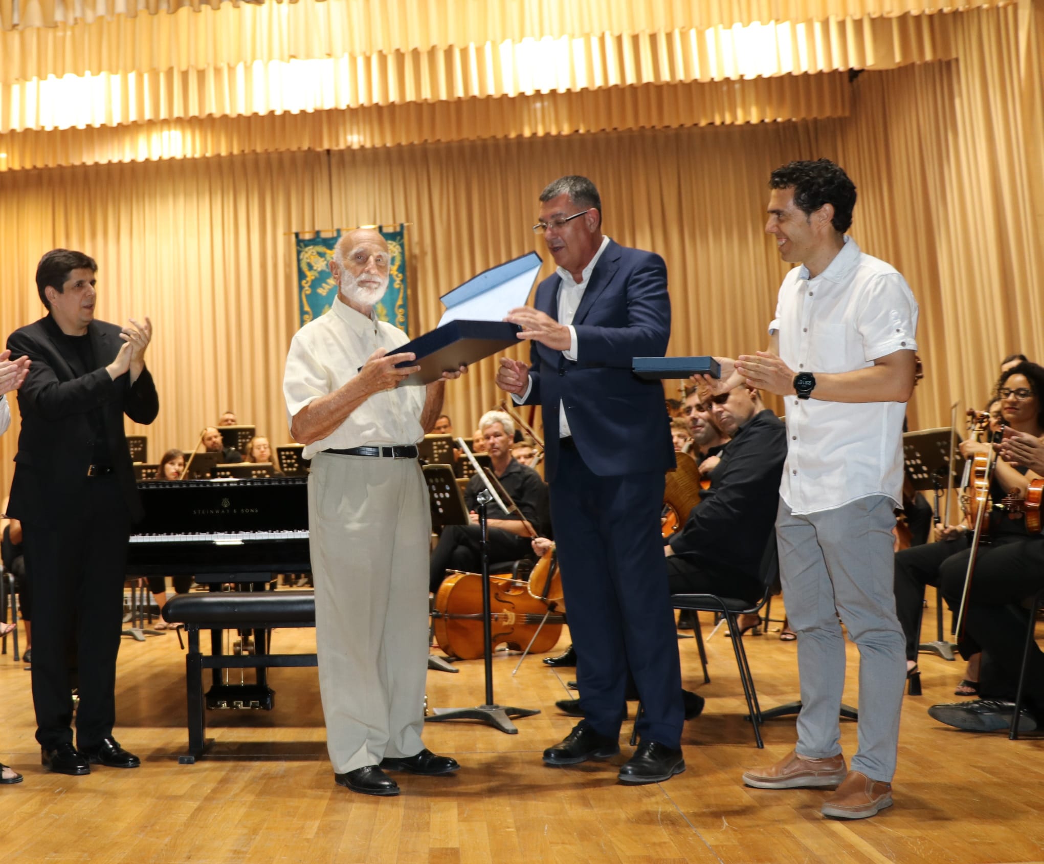 Alfondo-aijon-medalla-lliria