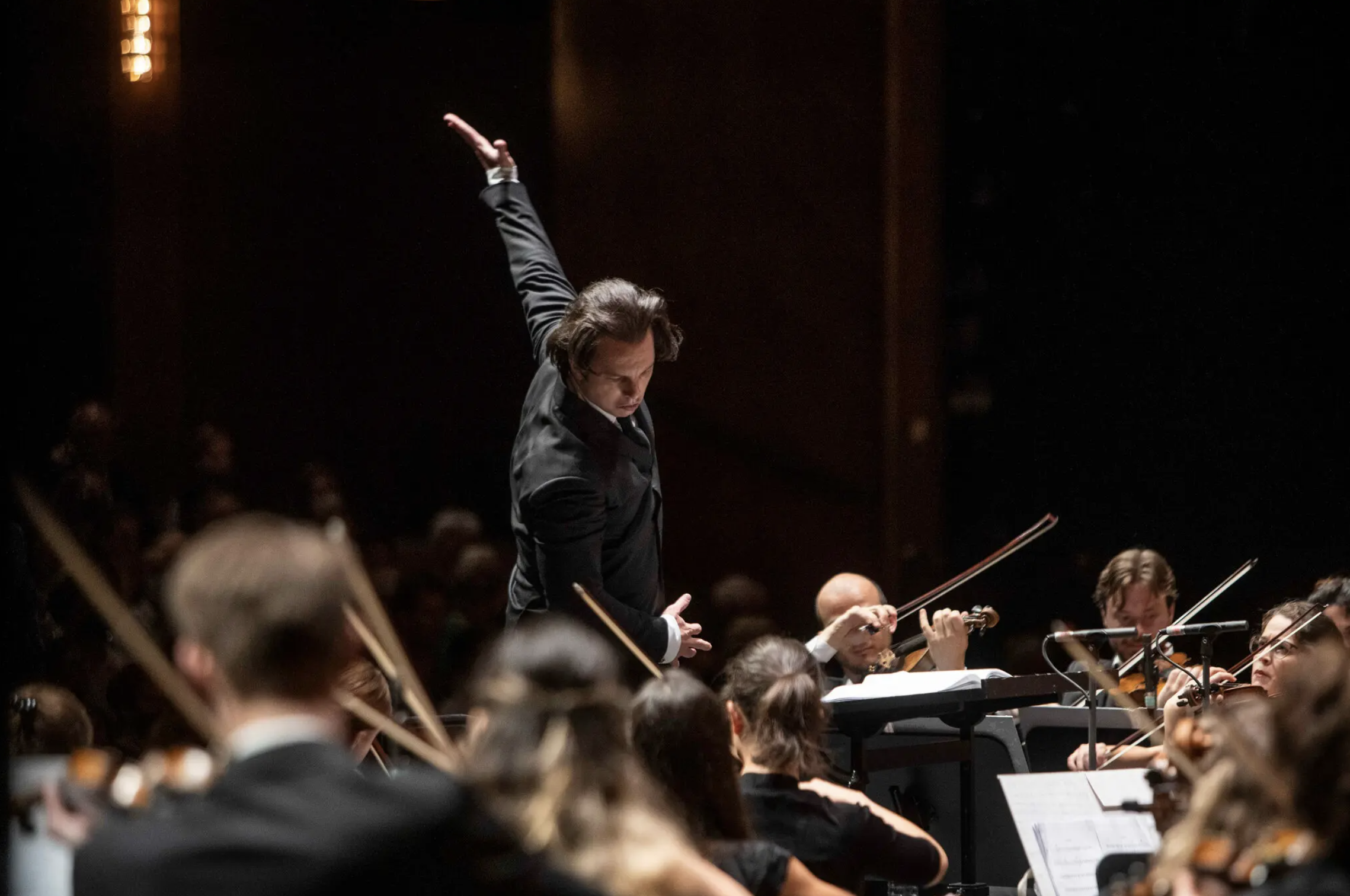 Teodor-Currentzis-en-Salzburgo-c-Marco-Borrelli