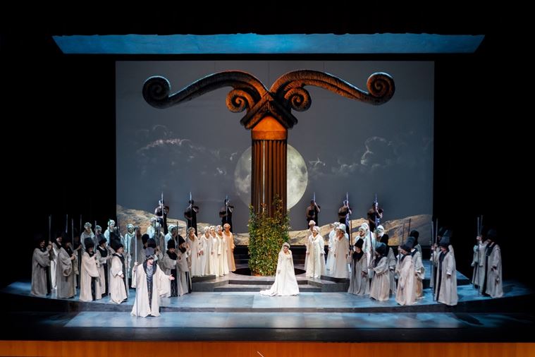 Escena-de-Norma-de-Mario-Pontiggia